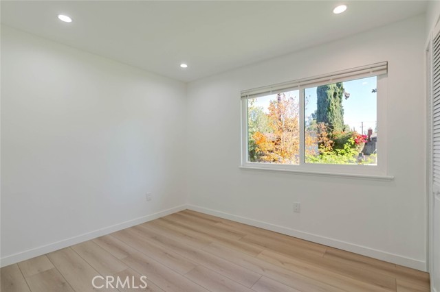 Detail Gallery Image 14 of 30 For 9551 Gierson Ave, Chatsworth,  CA 91311 - 3 Beds | 2 Baths