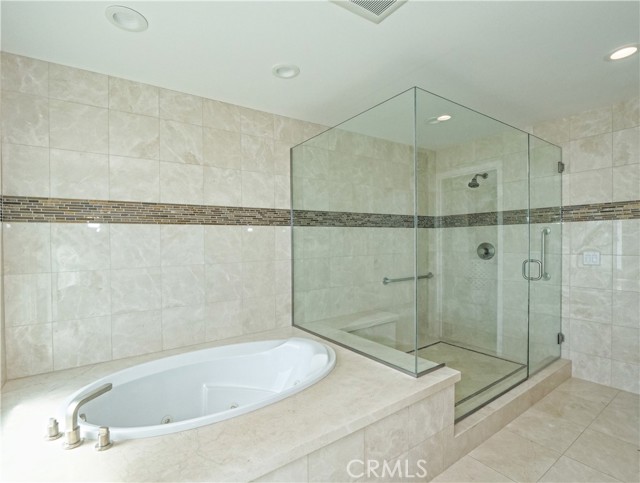 Detail Gallery Image 12 of 21 For 43 Oceanaire Dr, Rancho Palos Verdes,  CA 90275 - 4 Beds | 4/1 Baths