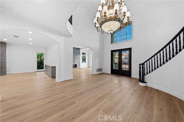 5418 Amber Circle, Calabasas CA: https://media.crmls.org/medias/fb7457b2-71b8-450f-b6c6-967c44429acb.jpg