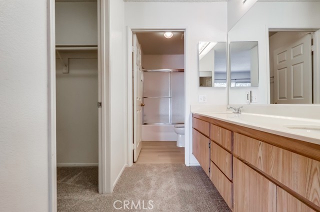 12874 Sycamore Village Drive, Norwalk CA: https://media.crmls.org/medias/fb75ebd5-42a6-44ff-9d41-98f29831e79d.jpg