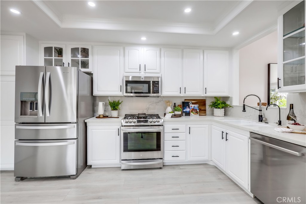 Fb761668 E0a9 4ef4 Af58 74802554d515