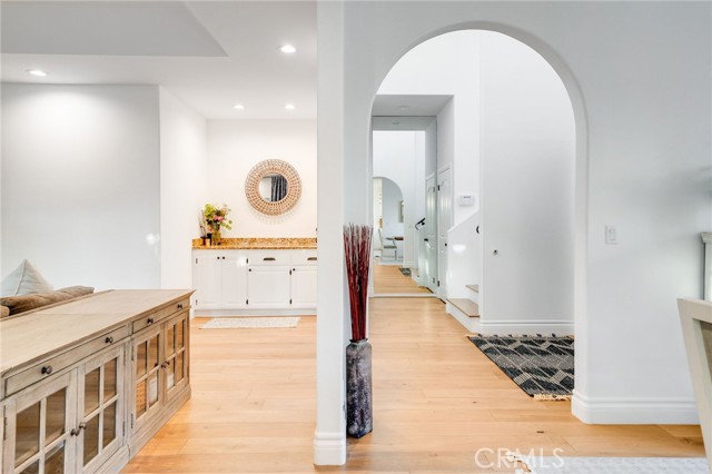 1119 9th Street, Hermosa Beach, California 90254, 5 Bedrooms Bedrooms, ,2 BathroomsBathrooms,Residential,Sold,9th,SB22164330
