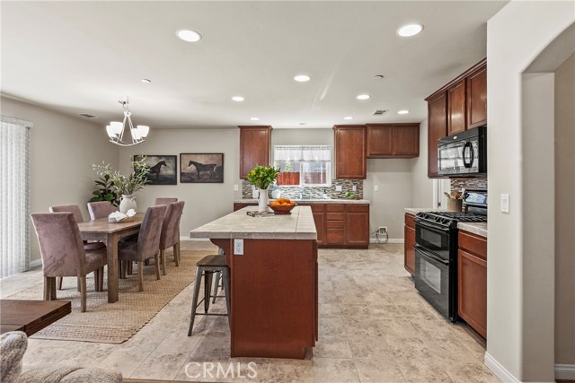 Detail Gallery Image 10 of 36 For 263 Spruce St #B,  Arroyo Grande,  CA 93420 - 3 Beds | 2/1 Baths