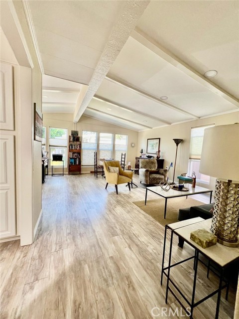 Image 25 of 45 For 215 Clearlake Circle 215