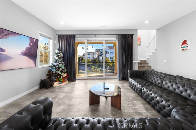 Detail Gallery Image 19 of 70 For 115 Frame, Irvine,  CA 92618 - 3 Beds | 2/1 Baths