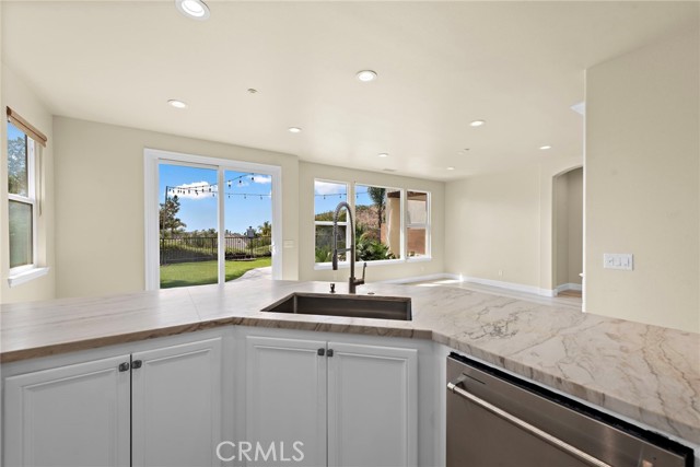 Detail Gallery Image 13 of 50 For 1206 Vista Jardin, San Clemente,  CA 92673 - 5 Beds | 5 Baths