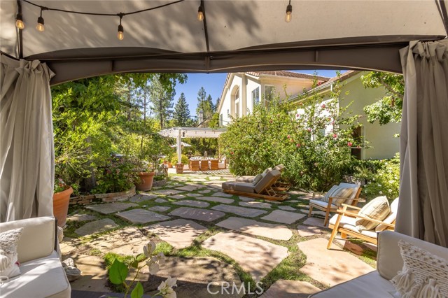 Detail Gallery Image 35 of 55 For 5985 Vista De La Luz, Woodland Hills,  CA 91367 - 4 Beds | 3/1 Baths