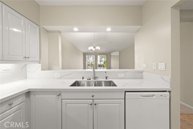 25432 Sea Bluffs Drive, Dana Point CA: https://media.crmls.org/medias/fb7992ed-f343-417a-be8d-f4365b8d076c.jpg