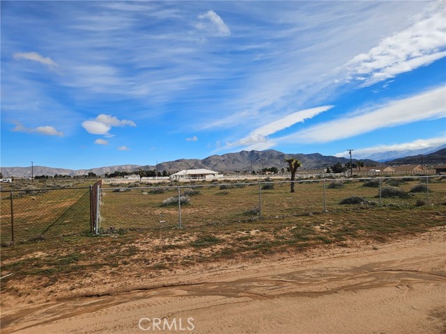 Detail Gallery Image 4 of 7 For 3 Candlewood, Apple Valley,  CA 92307 - – Beds | – Baths