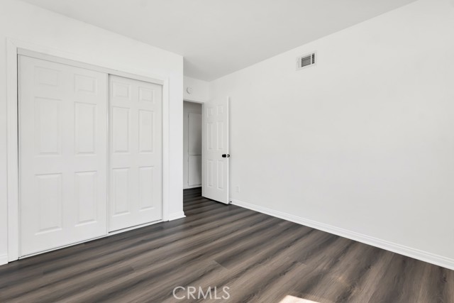 8547 Tampa Avenue, Northridge CA: https://media.crmls.org/medias/fb7a3605-9f46-4418-803c-768b2fee8ab6.jpg