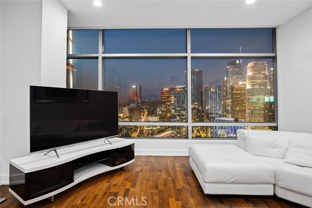 Detail Gallery Image 11 of 56 For 900 W Olympic 31j,  Los Angeles,  CA 90015 - 3 Beds | 3 Baths