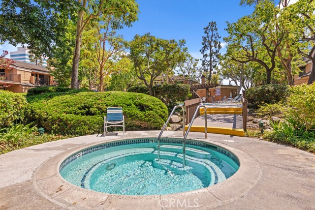 Detail Gallery Image 34 of 36 For 16962 Westwood Ln #19,  Huntington Beach,  CA 92647 - 3 Beds | 2/1 Baths