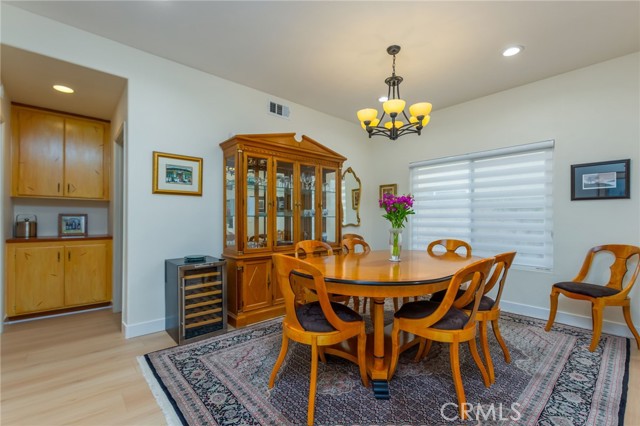 15535 Mallory Court, Moorpark CA: https://media.crmls.org/medias/fb7b0d67-42e8-4065-8aae-6c943e0540c8.jpg