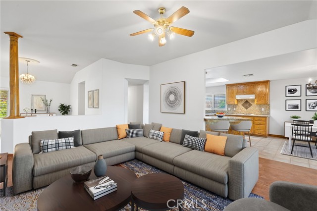 631 Faversham Way, Bakersfield CA: https://media.crmls.org/medias/fb7b66f4-a6b4-41e4-920d-c347e8b26276.jpg