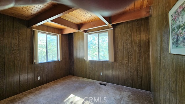 Detail Gallery Image 9 of 17 For 25 Manzanita, Running Springs,  CA 92382 - 2 Beds | 1 Baths