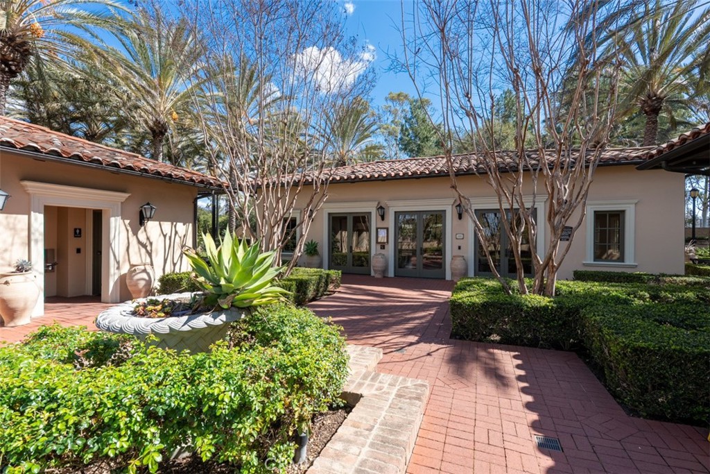 Fb7b7aad A1a4 4d5e A8e0 A191debf3da7