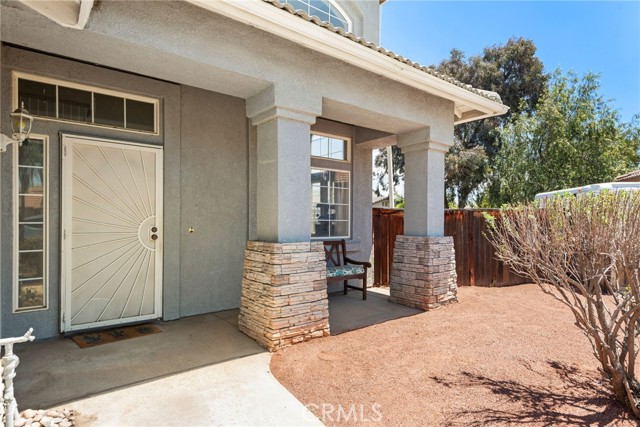 Detail Gallery Image 5 of 63 For 879 Glider Pl, San Jacinto,  CA 92582 - 5 Beds | 3 Baths
