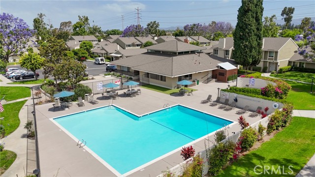 14 Black Oak, Irvine CA: https://media.crmls.org/medias/fb7bc059-ddbf-41da-ae16-3ab33c88b1ef.jpg