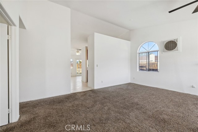 3112 Echo Drive, Rosamond CA: https://media.crmls.org/medias/fb7bd39d-74a5-4c2b-9df6-f2b10ceab4e8.jpg