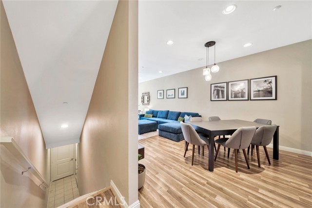 5325 Pacific Terrace, Hawthorne CA: https://media.crmls.org/medias/fb7d0172-e8d5-444c-96da-c6a3ba6f14ed.jpg