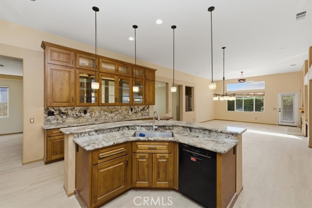 Detail Gallery Image 22 of 50 For 13747 Robinbrook Ct, Corona,  CA 92880 - 4 Beds | 2/1 Baths