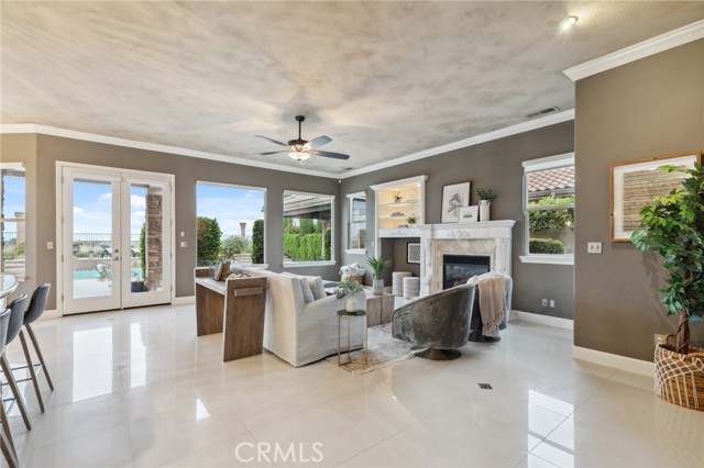 Detail Gallery Image 40 of 61 For 4918 W Bluff, Fresno,  CA 93722 - 5 Beds | 3/1 Baths