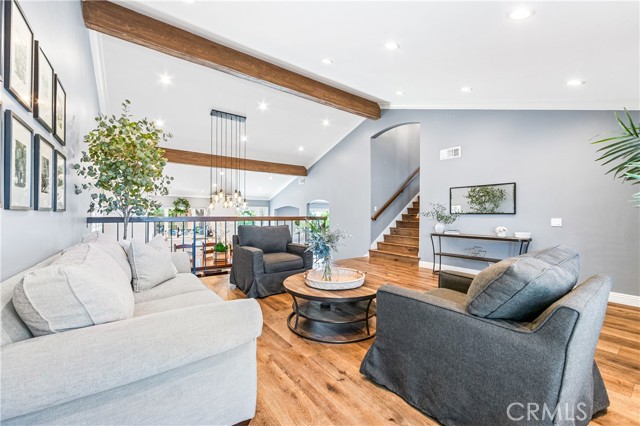 5732 Anthony Ave, Garden Grove CA: https://media.crmls.org/medias/fb7debf0-9045-4362-b5a9-12679ab6549a.jpg