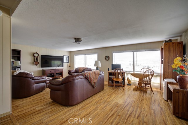 3700 Buchanan, Riverside CA: https://media.crmls.org/medias/fb7f4b07-6779-4a1e-b173-0077ac5cdf4d.jpg
