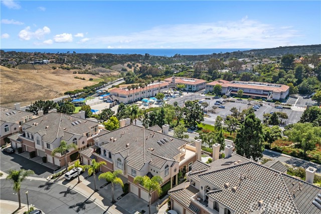 35 Costa Brava, Laguna Niguel CA: https://media.crmls.org/medias/fb7f583b-dac1-41f1-af0e-89a1a5c286b8.jpg