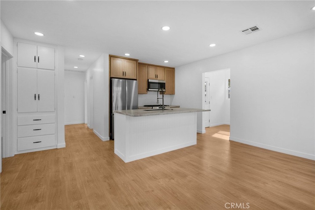 MLS #SR25247128 image #8