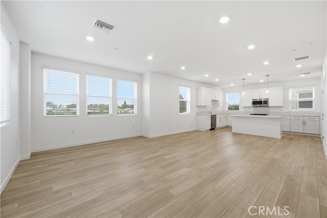 Detail Gallery Image 19 of 53 For 9365 via Azul, Pico Rivera,  CA 90660 - 3 Beds | 3 Baths