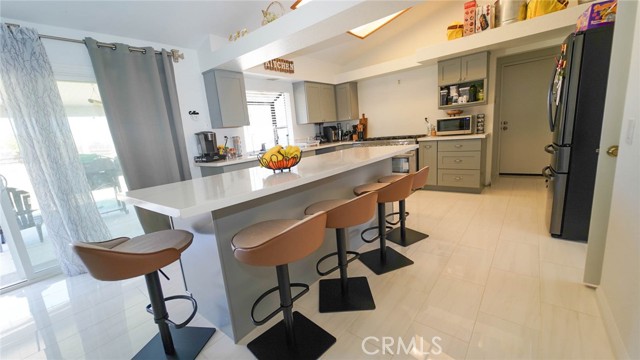 Detail Gallery Image 15 of 29 For 12101 Hinson St, Moreno Valley,  CA 92555 - 4 Beds | 2 Baths