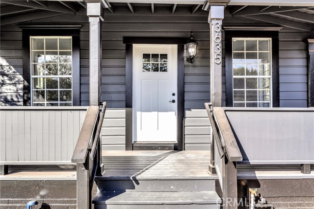 Detail Gallery Image 3 of 25 For 3635 Locust St, Riverside,  CA 92501 - 4 Beds | 2 Baths