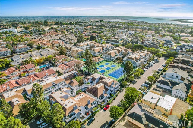 Detail Gallery Image 33 of 41 For 4682 Warner Ave #A204,  Huntington Beach,  CA 92649 - 2 Beds | 2 Baths