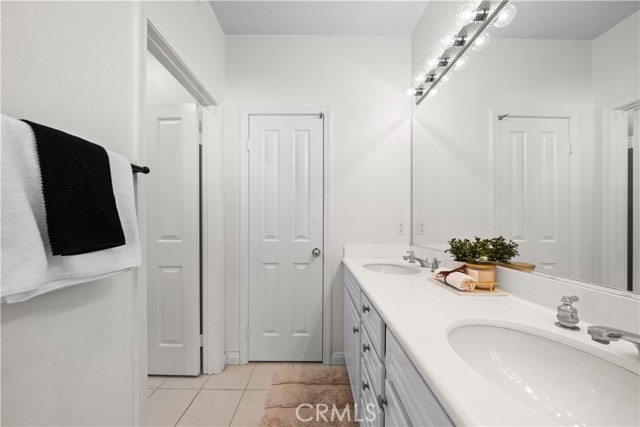 Detail Gallery Image 13 of 23 For 900 Solvay Aisle, Irvine,  CA 92606 - 2 Beds | 1 Baths