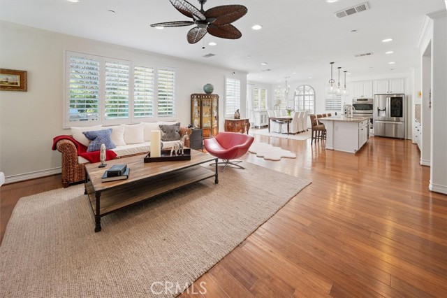 Detail Gallery Image 12 of 55 For 29116 West Hills Dr, Valencia,  CA 91354 - 4 Beds | 4 Baths