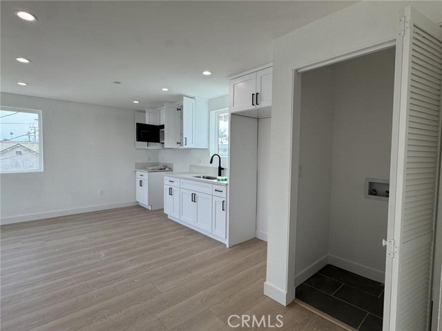 Detail Gallery Image 16 of 16 For 9307 S Budlong, Los Angeles,  CA 90044 - – Beds | – Baths
