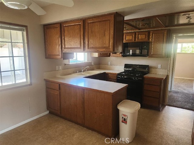 Detail Gallery Image 10 of 19 For 11171 Midway, Los Alamitos,  CA 90720 - 3 Beds | 2 Baths