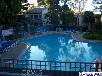 830 Camino Real, Redondo Beach, California 90277, 1 Bedroom Bedrooms, ,1 BathroomBathrooms,Residential,Sold,Camino Real,12146235