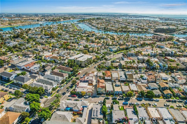 Detail Gallery Image 33 of 34 For 5278 E the Toledo, Long Beach,  CA 90803 - 2 Beds | 2 Baths