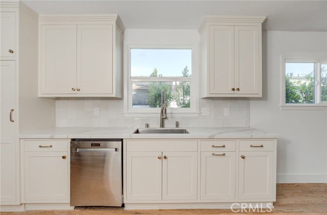 419 Avenue F, Redondo Beach, California 90277, 3 Bedrooms Bedrooms, ,1 BathroomBathrooms,Residential,Sold,Avenue F,SB22047389