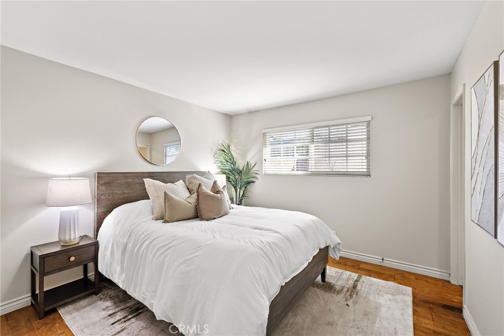 MLS #OC25247565 image #12