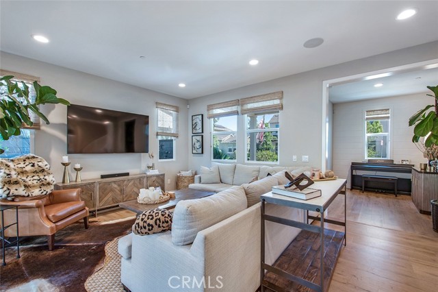 Fb868a95 3b43 48c9 Ae73 3a536337cf50