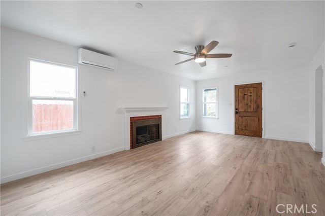 3301 Obama Boulevard, Los Angeles CA: https://media.crmls.org/medias/fb870d6d-4cdd-4ff8-90d7-e25d8ae185d1.jpg