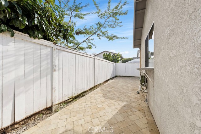 Detail Gallery Image 15 of 34 For 431 W Bay St #S,  Costa Mesa,  CA 92627 - 3 Beds | 2/1 Baths