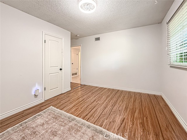 Detail Gallery Image 20 of 33 For 22180 Chase St, West Hills,  CA 91304 - 3 Beds | 2 Baths