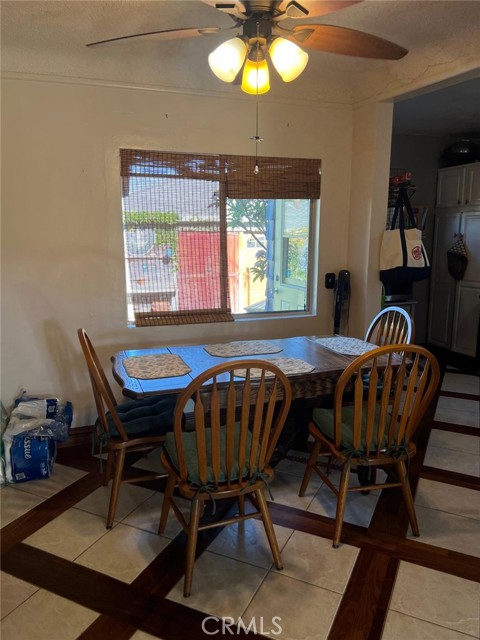 9312 Garden View Avenue, South Gate CA: https://media.crmls.org/medias/fb88ad35-fc71-443b-84b1-c50bc540f59a.jpg