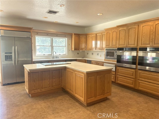 Detail Gallery Image 6 of 47 For 26050 Jan Valerie, Murrieta,  CA 92562 - 6 Beds | 4/1 Baths