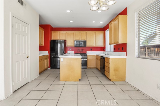 Detail Gallery Image 7 of 39 For 26281 Casa Encantador, Moreno Valley,  CA 92555 - 4 Beds | 3 Baths