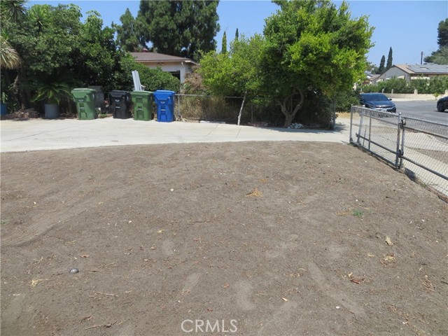 Detail Gallery Image 5 of 35 For 9525 Stanwin Ave, Arleta,  CA 91331 - 3 Beds | 2 Baths